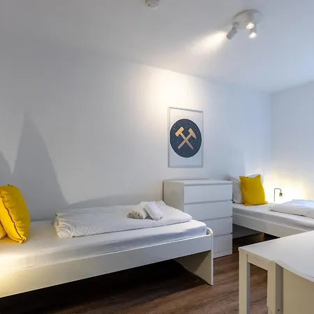 Budgetroom 3 Schlafzimmer Workers 아파트